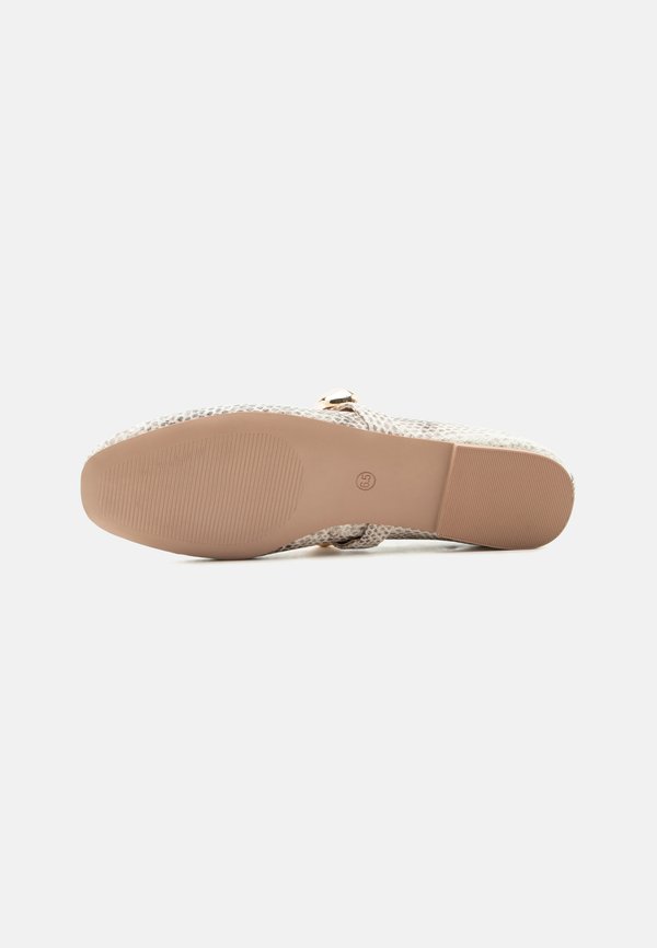 Steve Madden POPPIN
