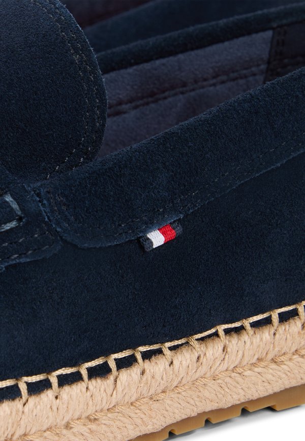 Tommy Hilfiger SUEDE FLEXIBLE SOLE ESPADRILLES