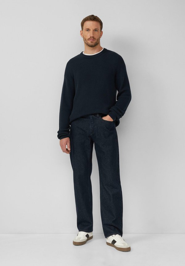 s.Oliver BLACK LABEL  CREW NECK