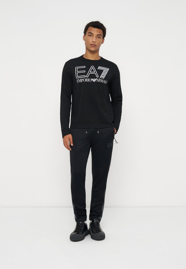 EA7 Emporio Armani
