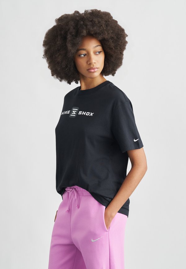 Nike Sportswear TEE