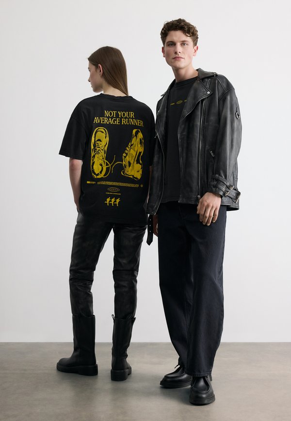 ARKK Copenhagen BOXY TEE 5.0 UNISEX