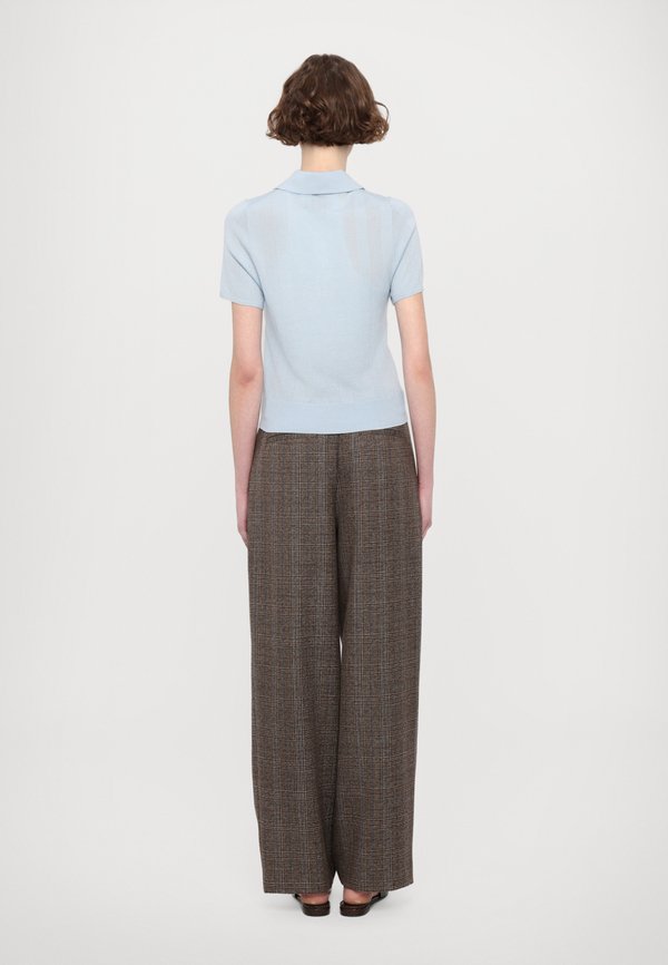 AERON TOSCA SHORT SLEEVED