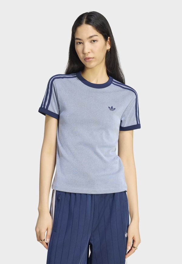 adidas Originals 3S CALI TEE - Print T-shirt - night indigo/blue dawn/night indigo