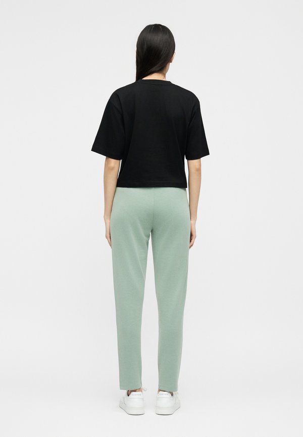 EA7 Emporio Armani
