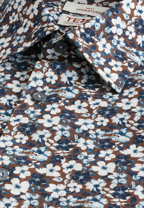 Next REGULAR FIT - SIGNATURE SINGLE CUFF MADE FROM PRINTED IN ITALY