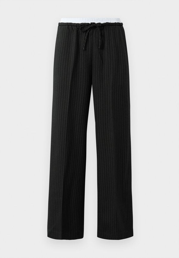 Noisy May NMDALLAS PINSTRIPE