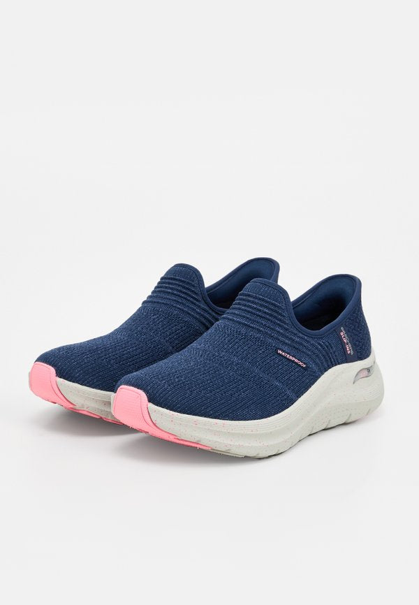Skechers