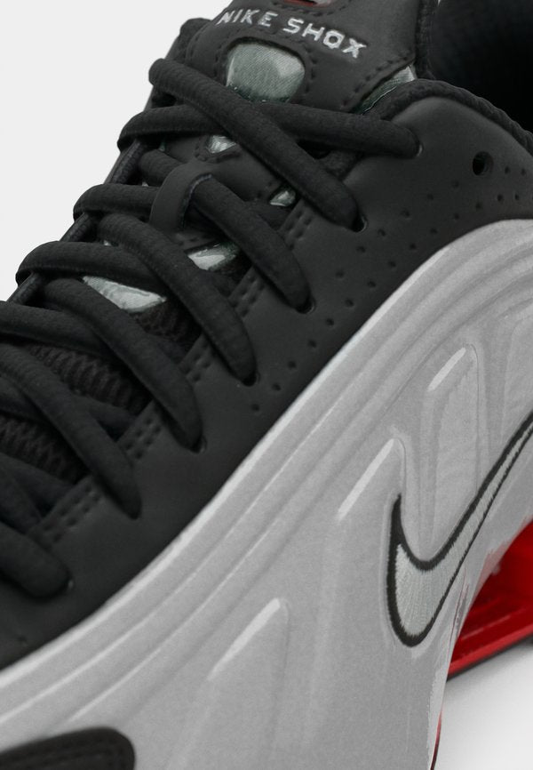Nike Sportswear SHOX R4