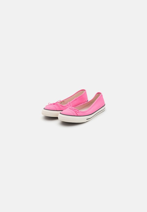 Converse CHUCK TAYLOR ALL STAR DAINTY