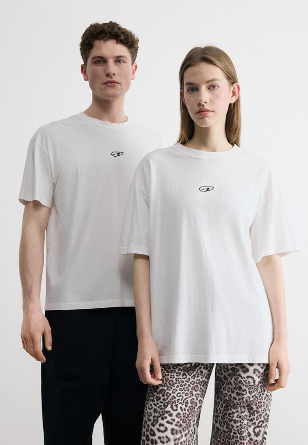 ARKK Copenhagen CORE BOXY TEE UNISEX