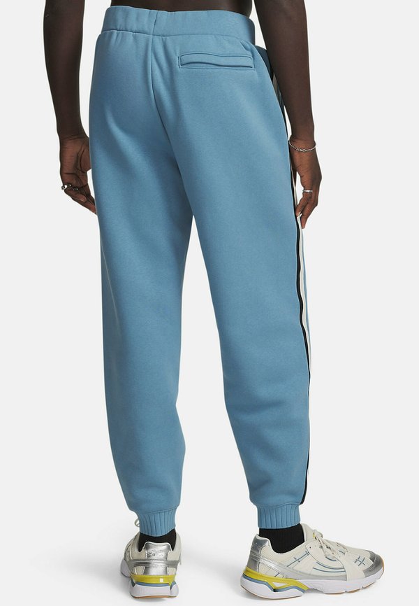 Under Armour ICON HEAVYWEIGHT RIB