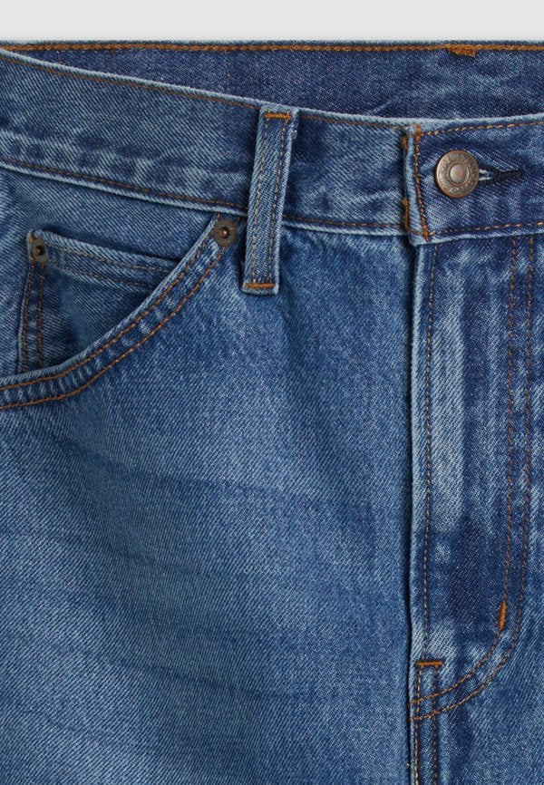 Levi's® HR BACK SLIT SKIRT