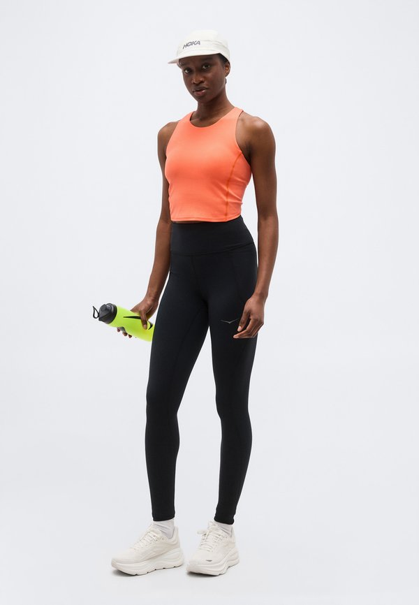 HOKA ELARO CROP BRA