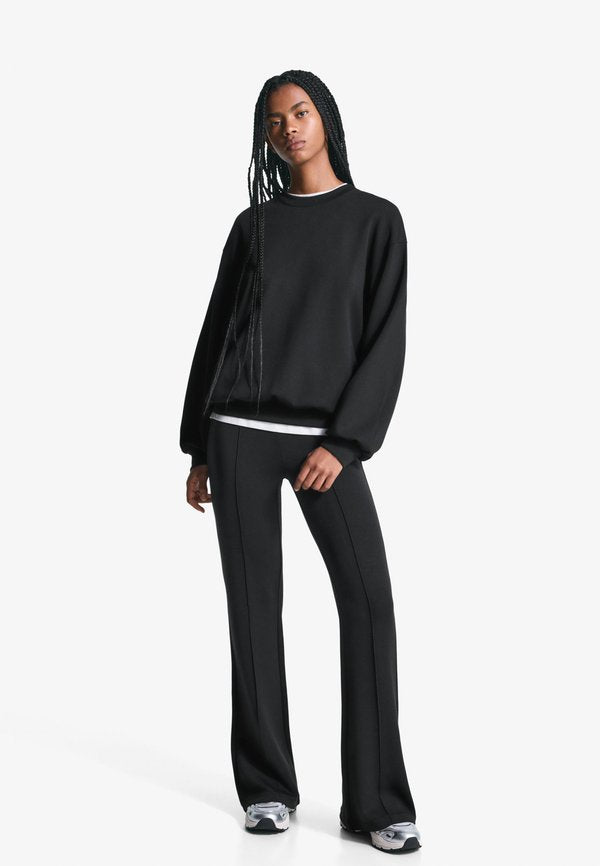 Bershka Sweatshirt - black