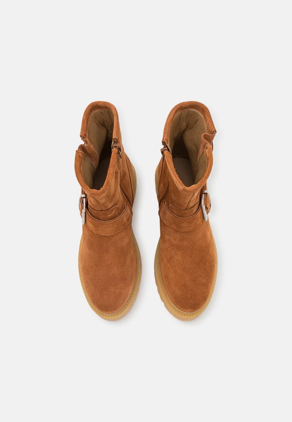 Pier One by Zalando LEATHER