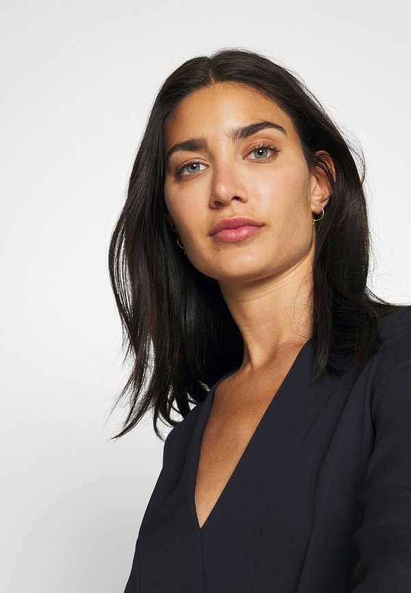 Claudie Pierlot BONJOUR