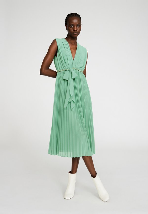 Claudie Pierlot ROXY