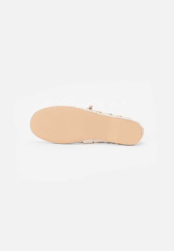 Steve Madden REJOICE