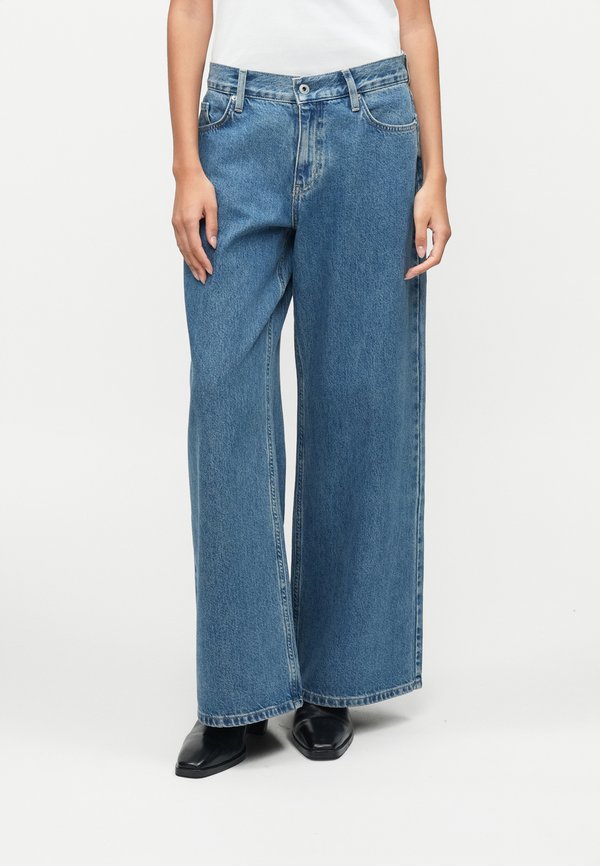 Karl Lagerfeld Jeans