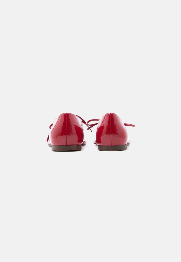 Steve Madden LOLA