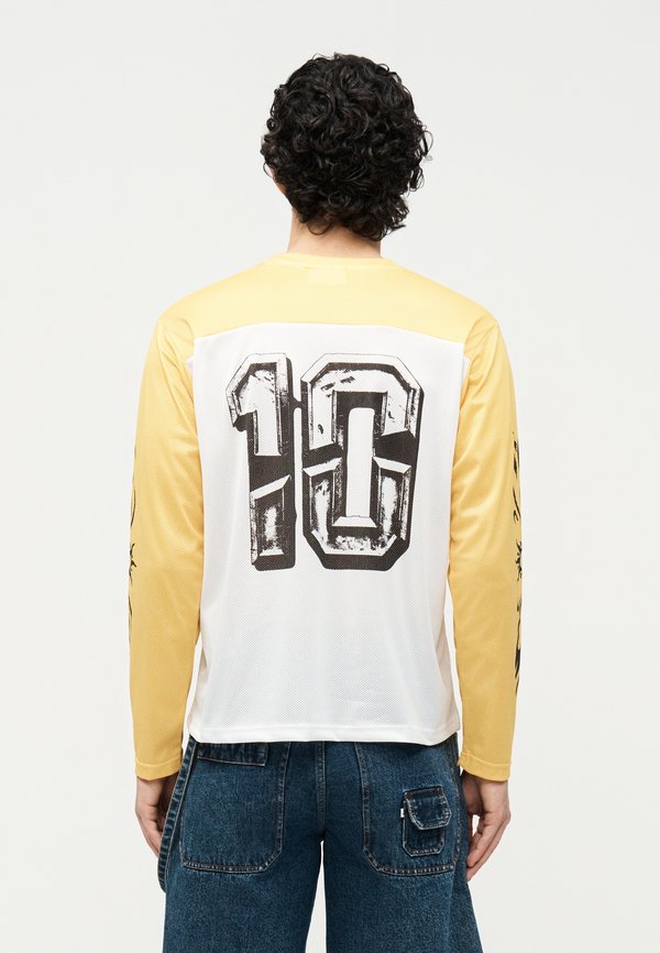 GCDS LABEL SUNSET