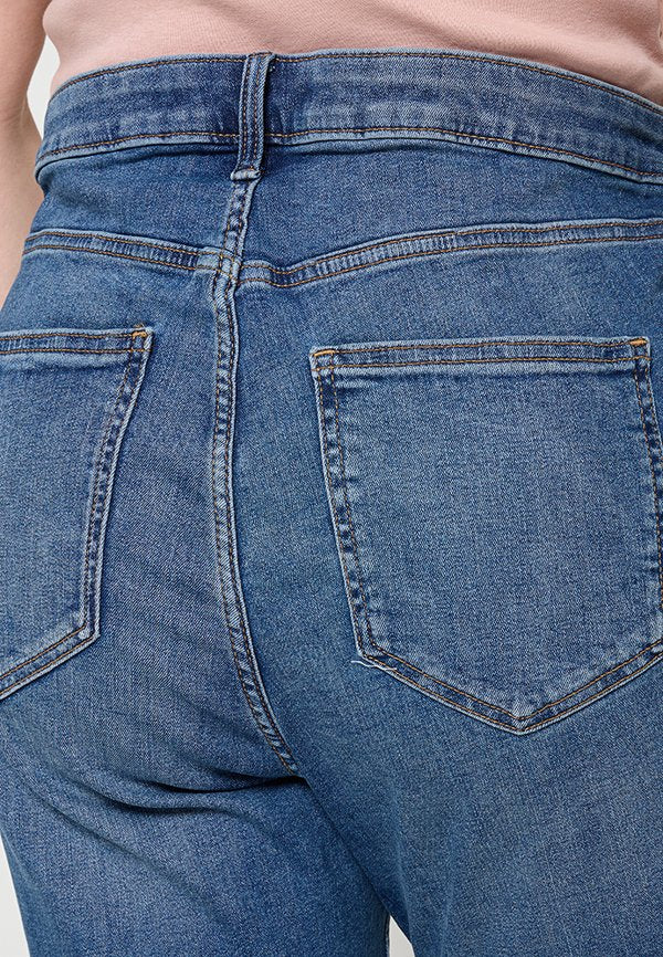 GAP RYAN