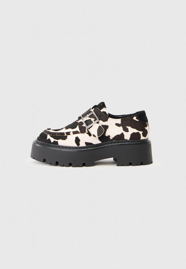 Steve Madden OUTLOOK