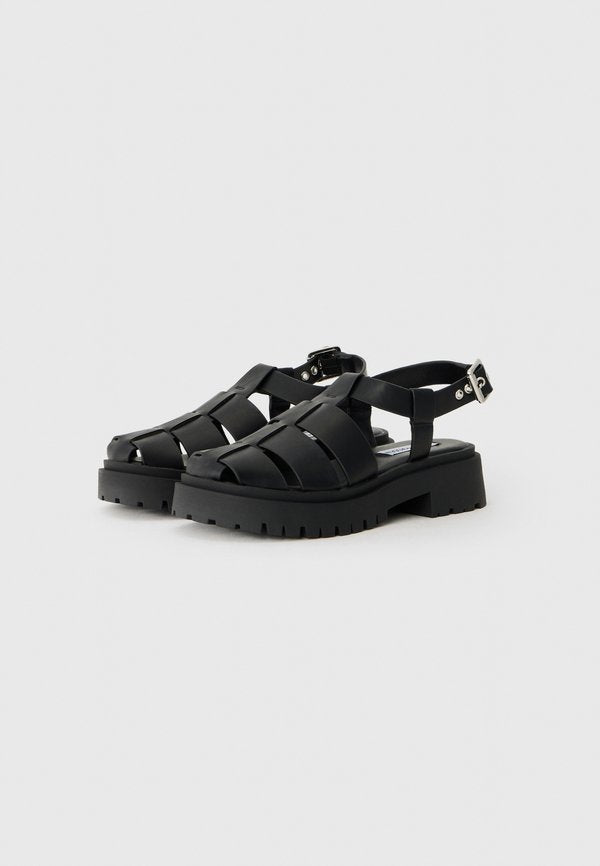 Steve Madden MARKET