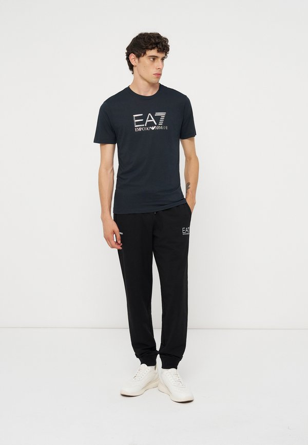 EA7 Emporio Armani
