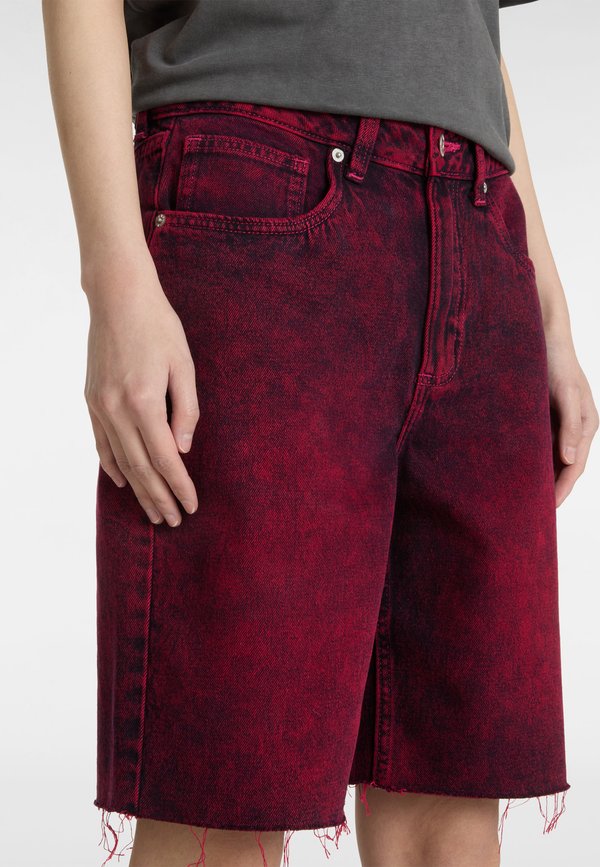 Vans SIRELLE OVER-DYED CUT-OFF JORTS