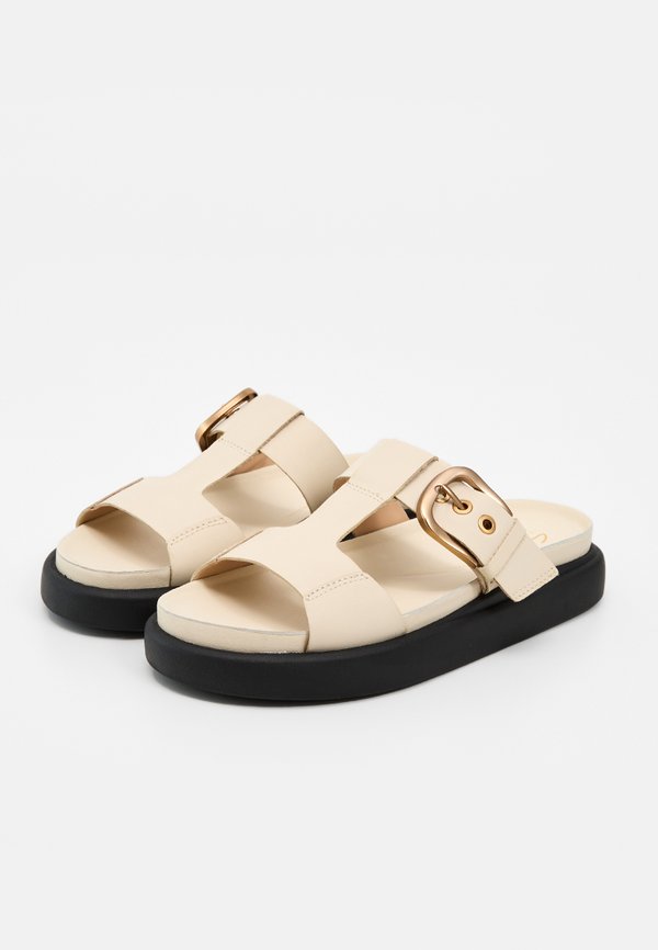 Clarks ARISTELLA WEST