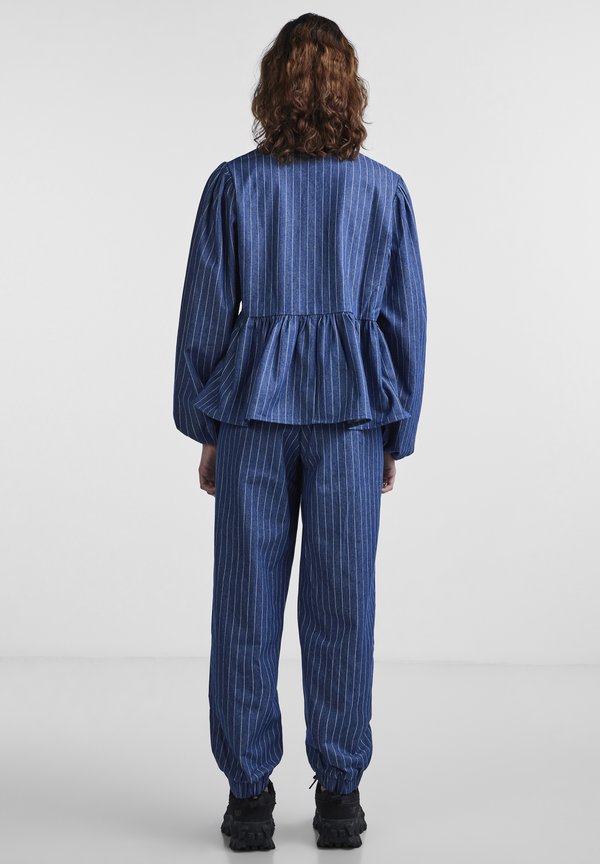 Pieces PCAMILDA TIE TOP