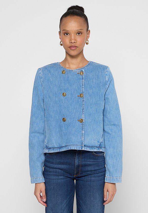 TWINSET