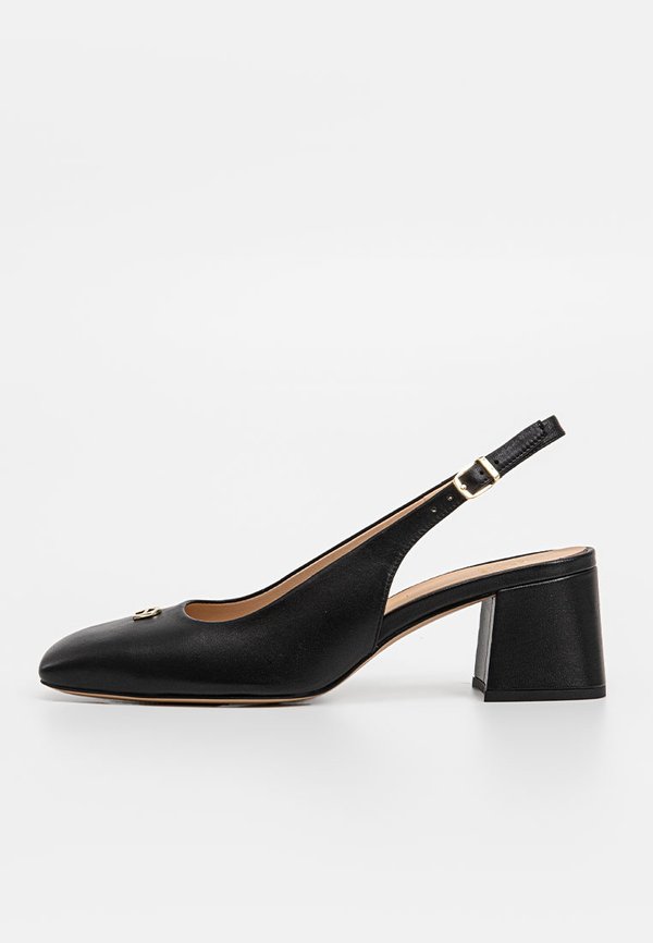 AIGNER COURTNEY