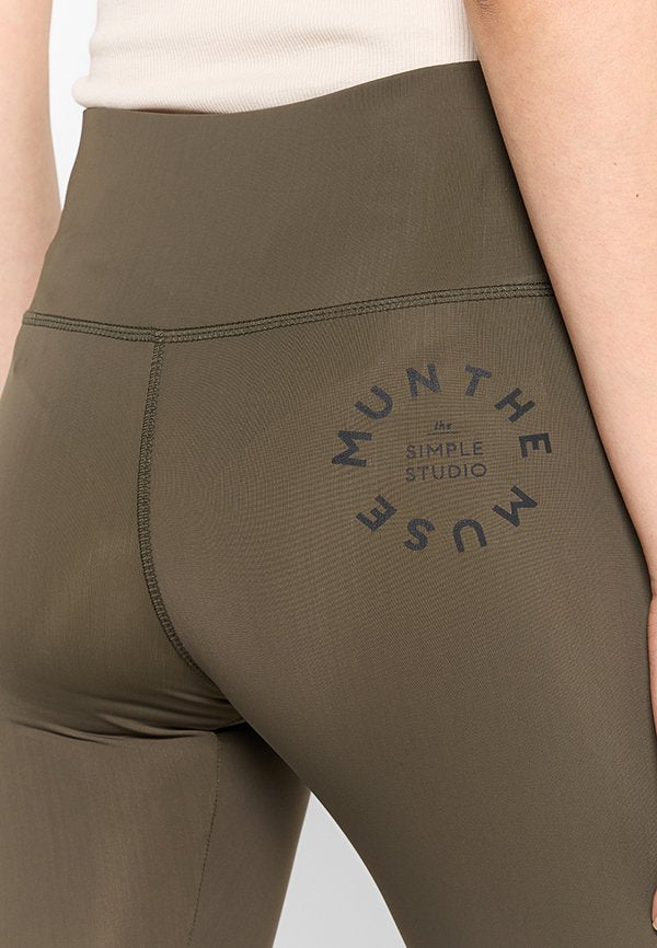 MUNTHE SANDY