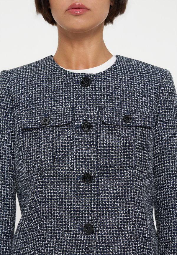 DKNY