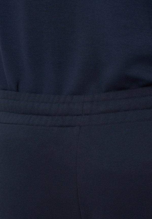 EA7 Emporio Armani
