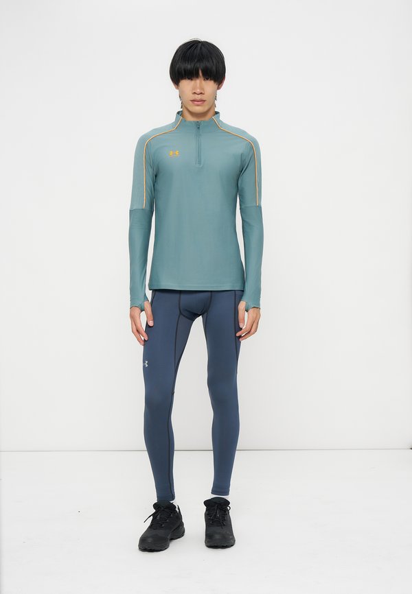 Under Armour CHALLENGER PRO