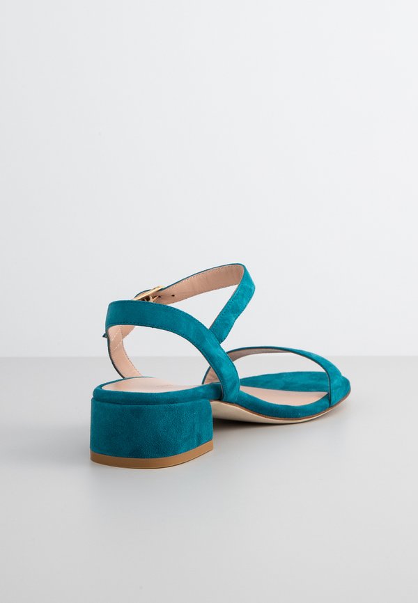 Stuart Weitzman TIBBY