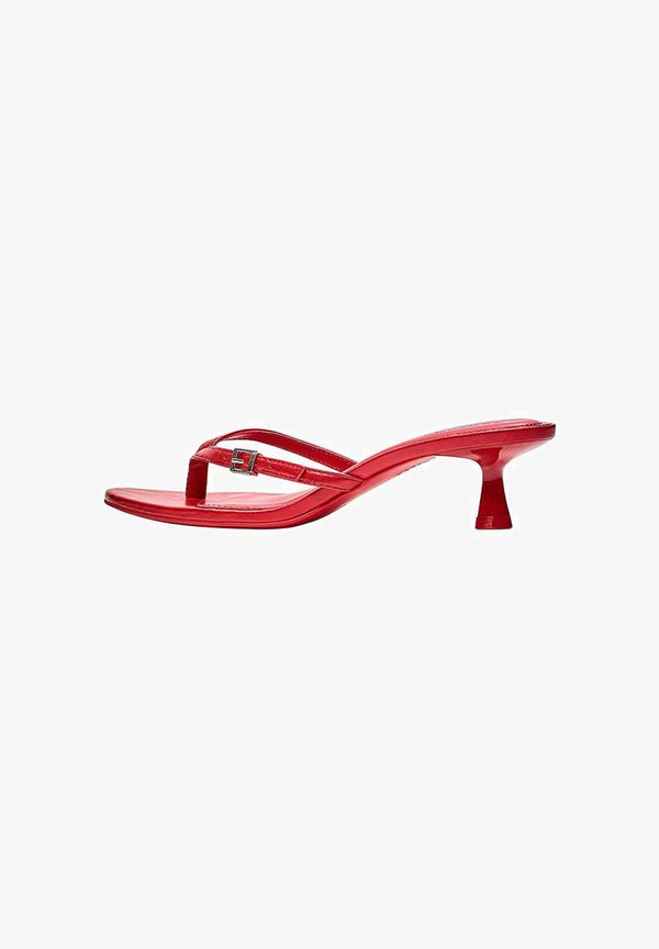 Bershka THAONG KITTEN HEEL - SANDALS - T-bar sandals - red