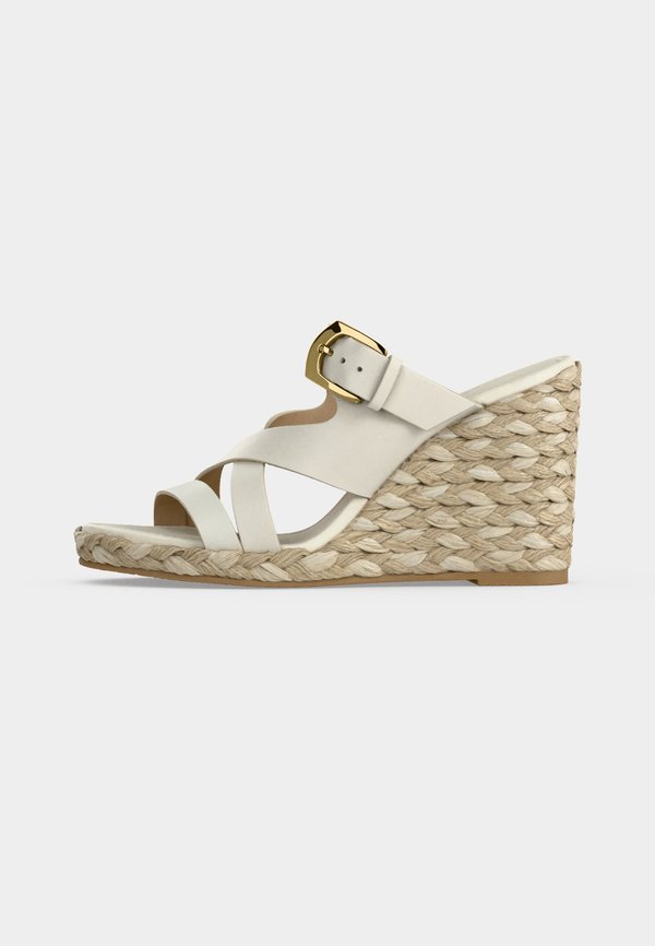 Stuart Weitzman SAI WEDGE