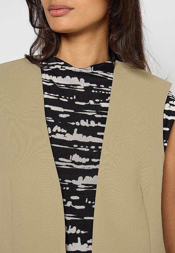 DKNY