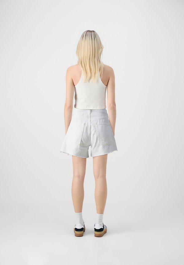 GAP LOW RISE STRIDE OPTIC WHITE