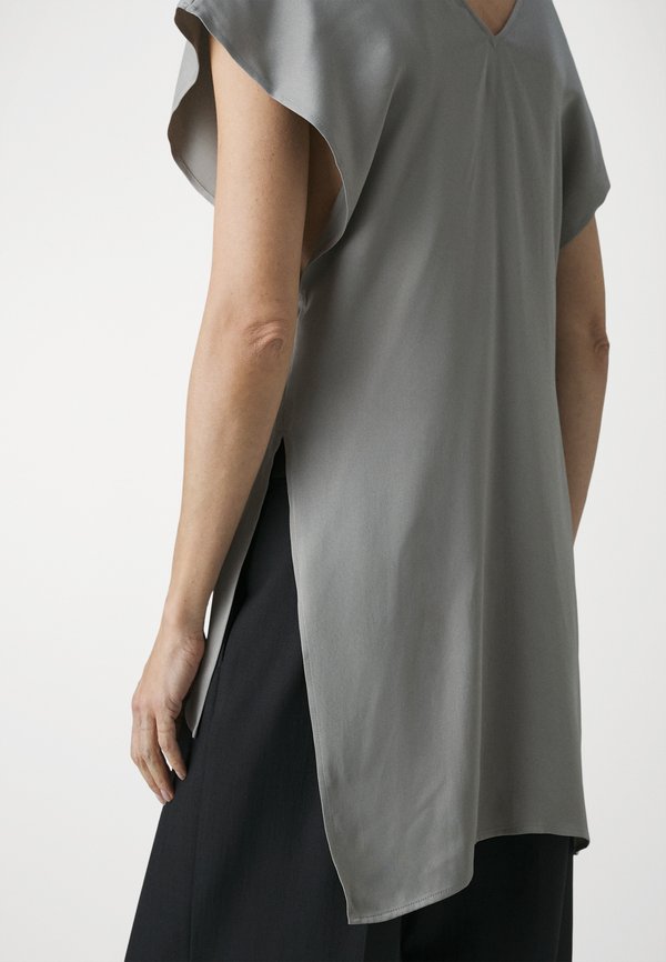 AERON SALOME