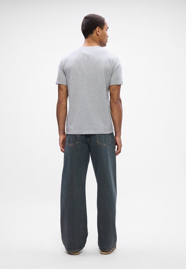 GANT GRAPHIC