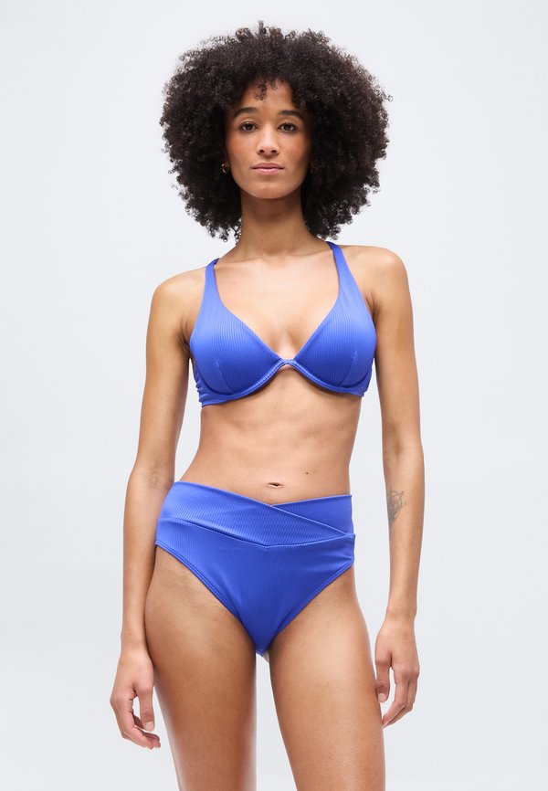 Hollister Co. HIGH WAIST