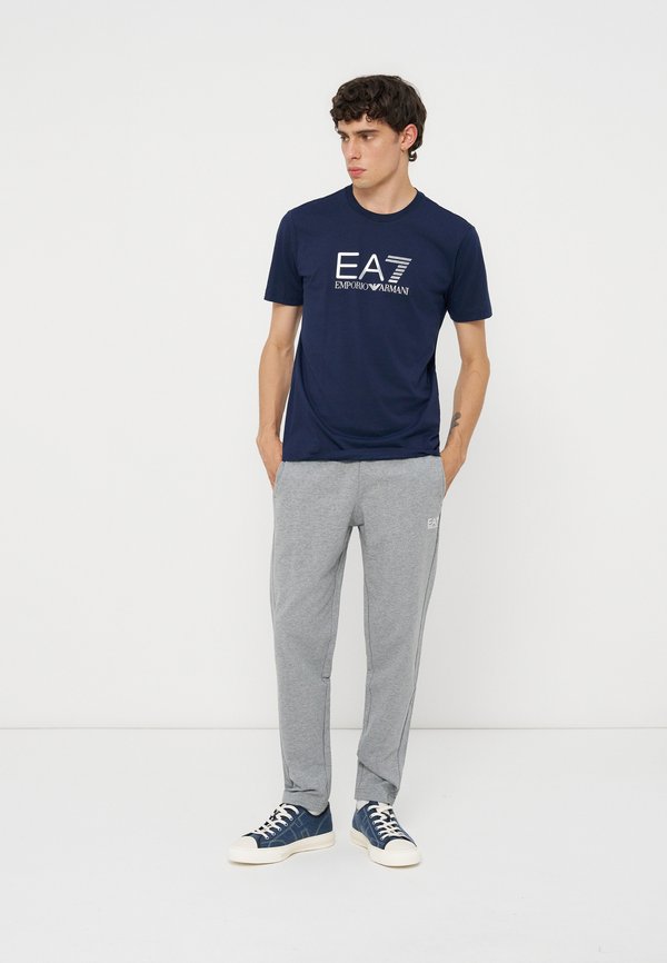 EA7 Emporio Armani