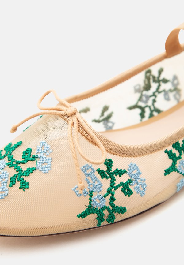 Loeffler Randall LEONIE FLAT