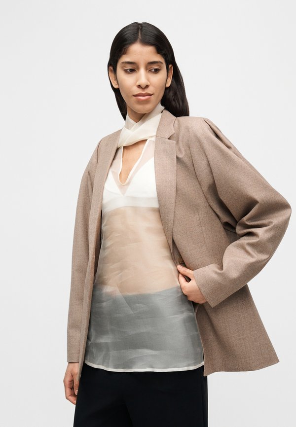 BITE Studios SCULPTED SLEEVE SUIT JACKET